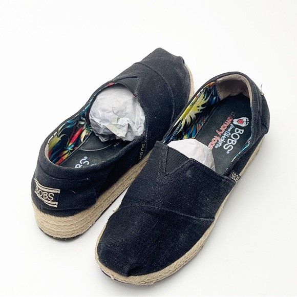 BOBS FROM SKECHERS Black Canvas Espadrilles Memory Foam Insole Slip On Shoes 7.5 - Picture 1 of 10